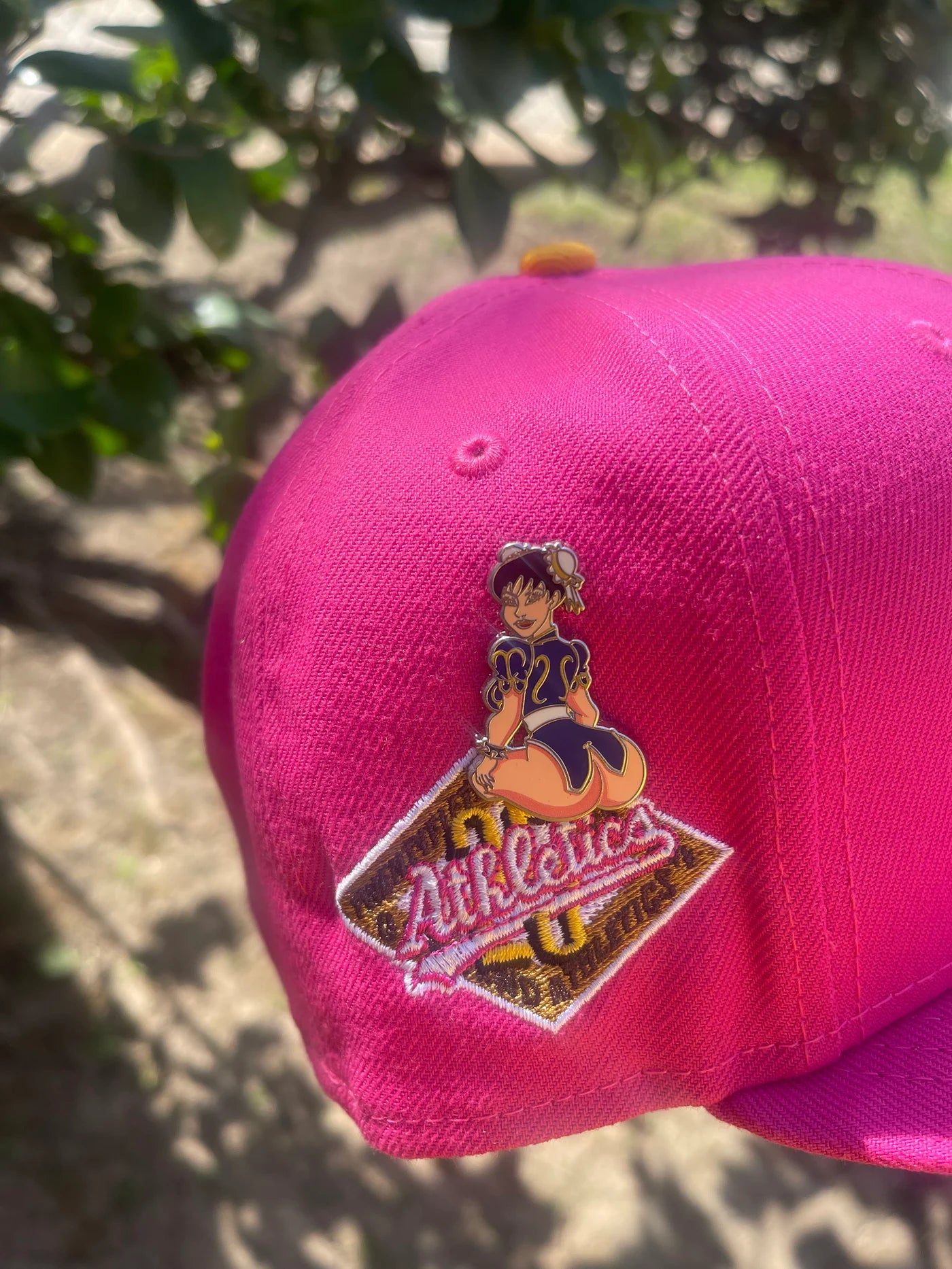 Chun-Li Sitting Pretty Hat Pin