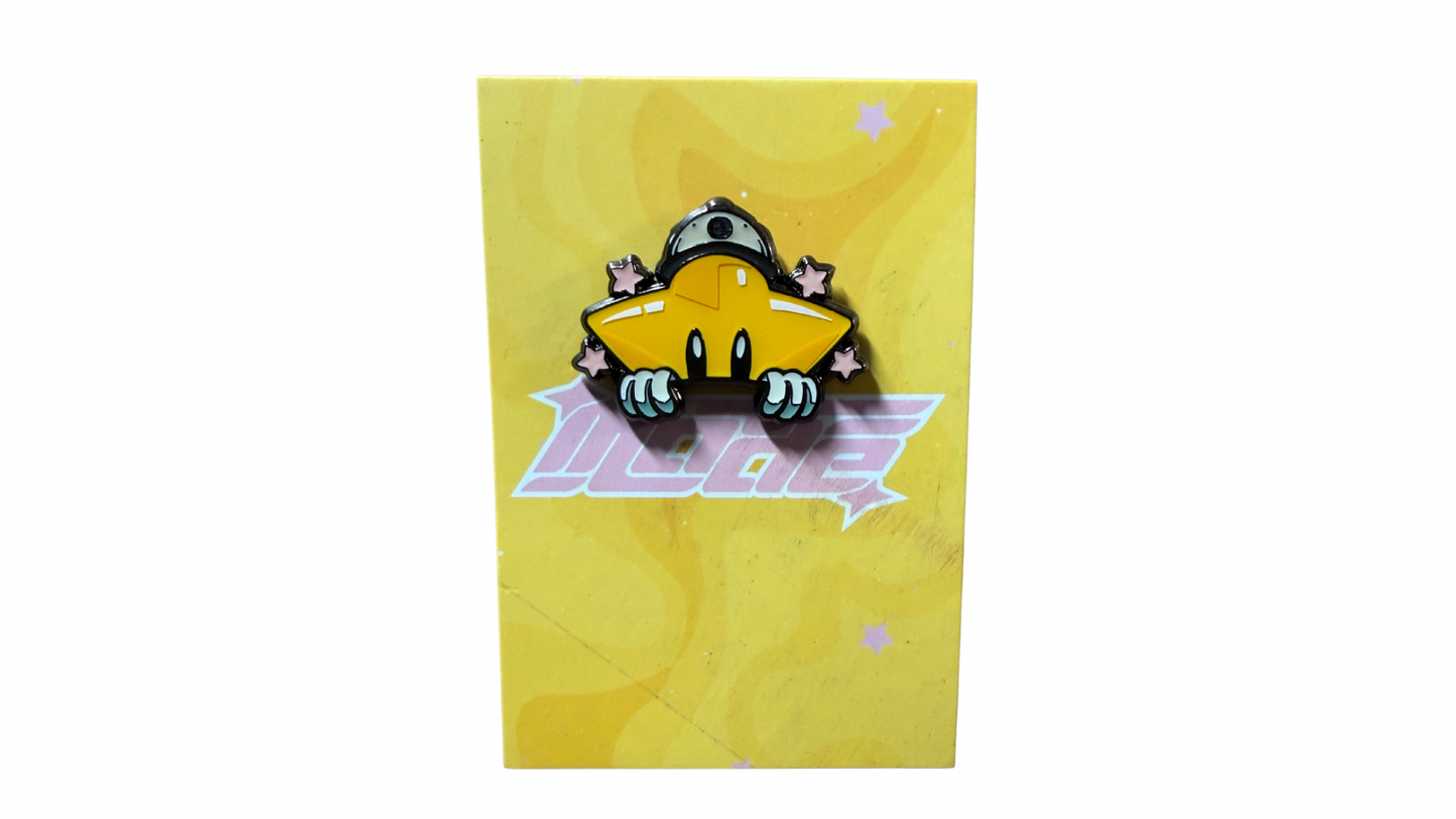 Starboy Yellow Start Peeker Hat Pin