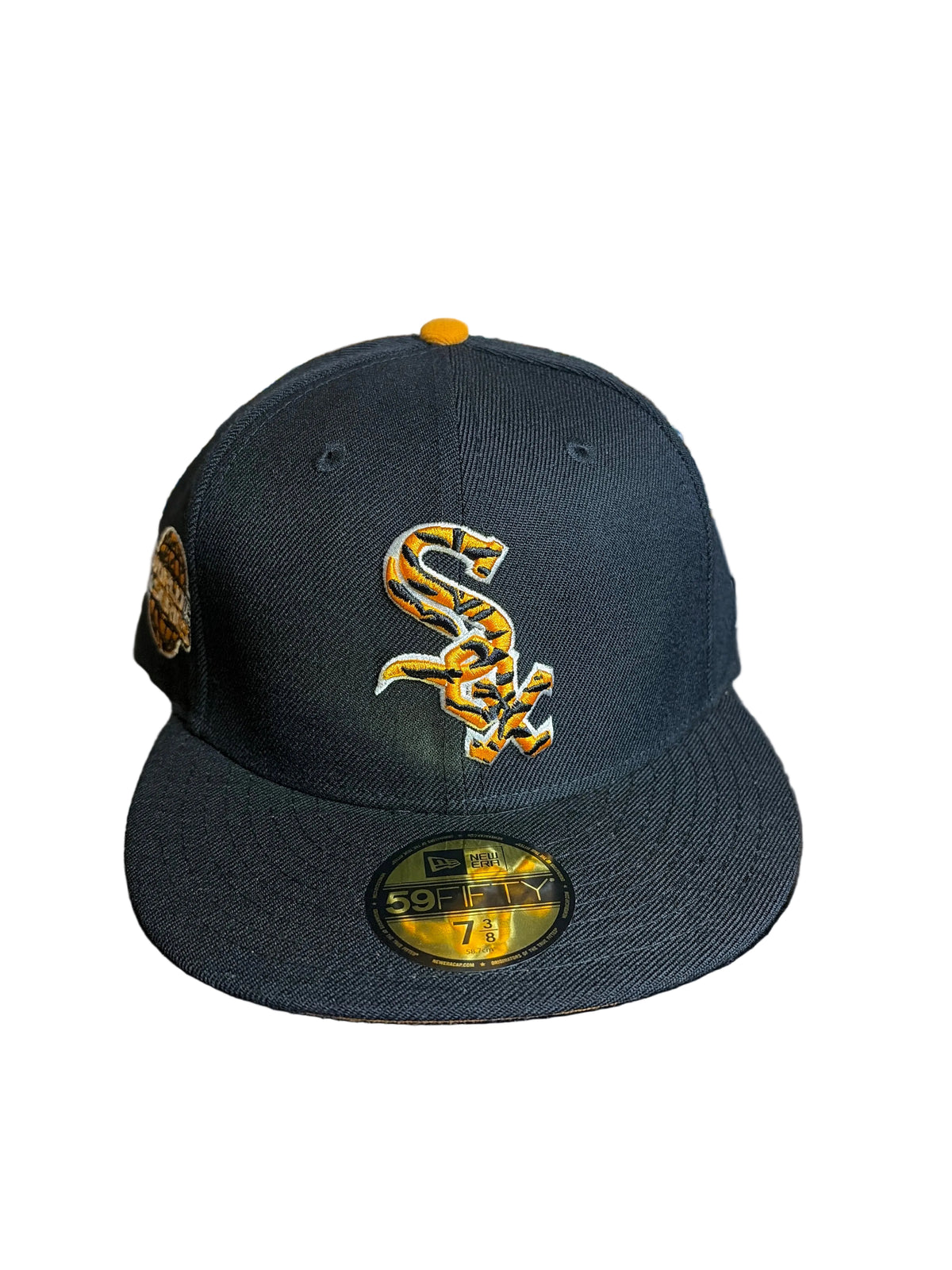 New Era Chicago White Sox 59FIFTY Tiger Camo Logo Fitted Hat - Black
